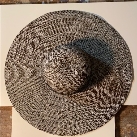 Aldo Accessories - Aldo floppy sun hat NWT